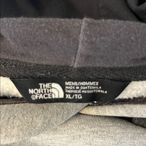 The North Face Light Gray California Berkeley Graphic Hoodie for Men - Picture 4 of 5
